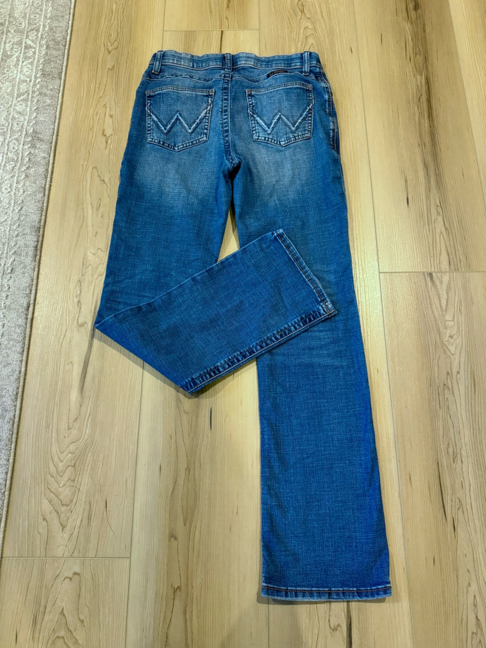 Wrangler Willow ultimate riding bootcut jeans size 32x32